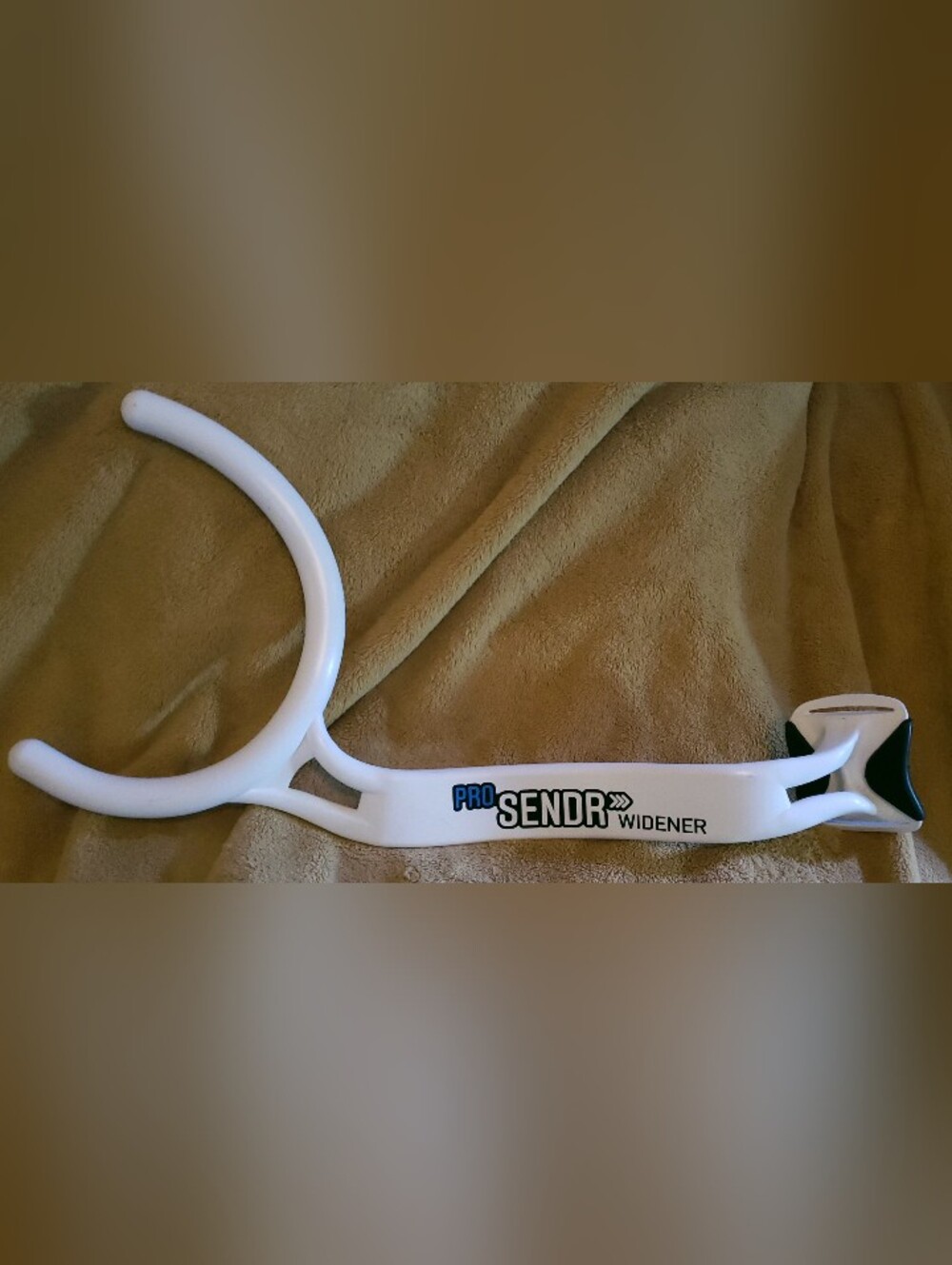 Sendr White and Black Pro Sendr Widener